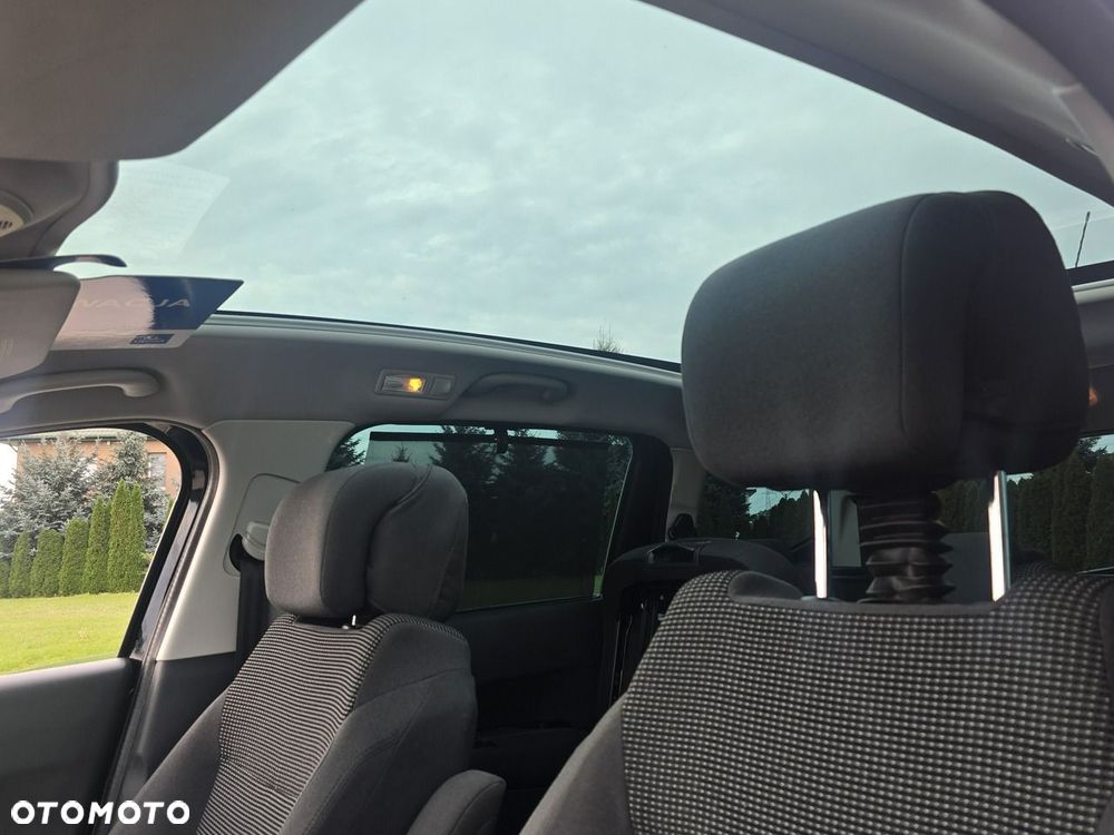 Peugeot 5008 - 29