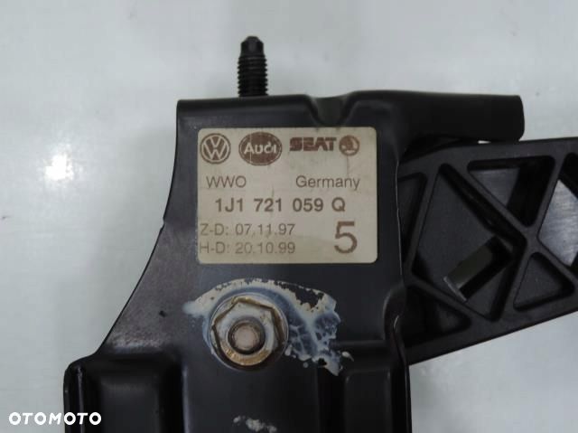 PEDAŁ SPRZĘGŁA AUDI A3 8L - 5