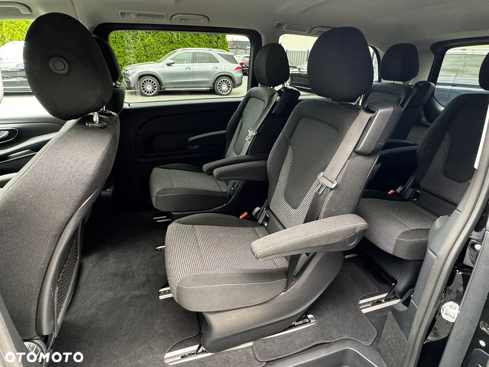Mercedes-Benz Klasa V 300 d lang 9G-TRONIC Avantgarde - 15