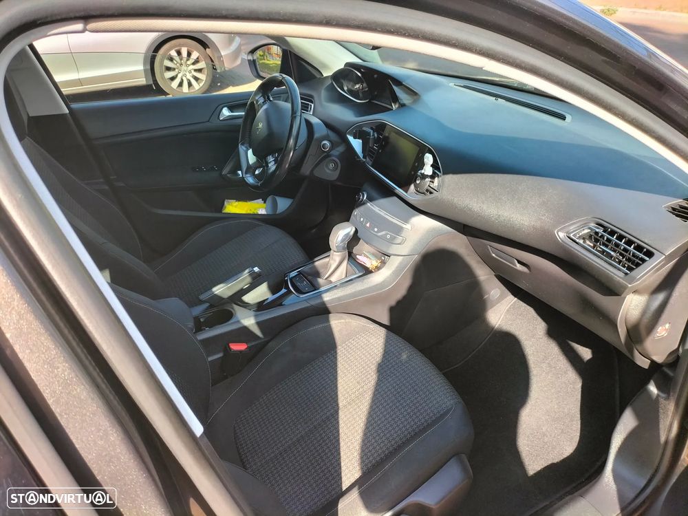 Peugeot 308 BlueHDi FAP 120 EAT6 Stop & Start Allure - 10