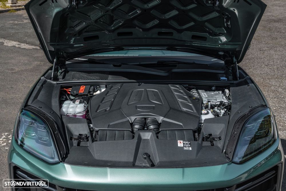 Porsche Cayenne Turbo E-Hybrid Tiptronic S - 11