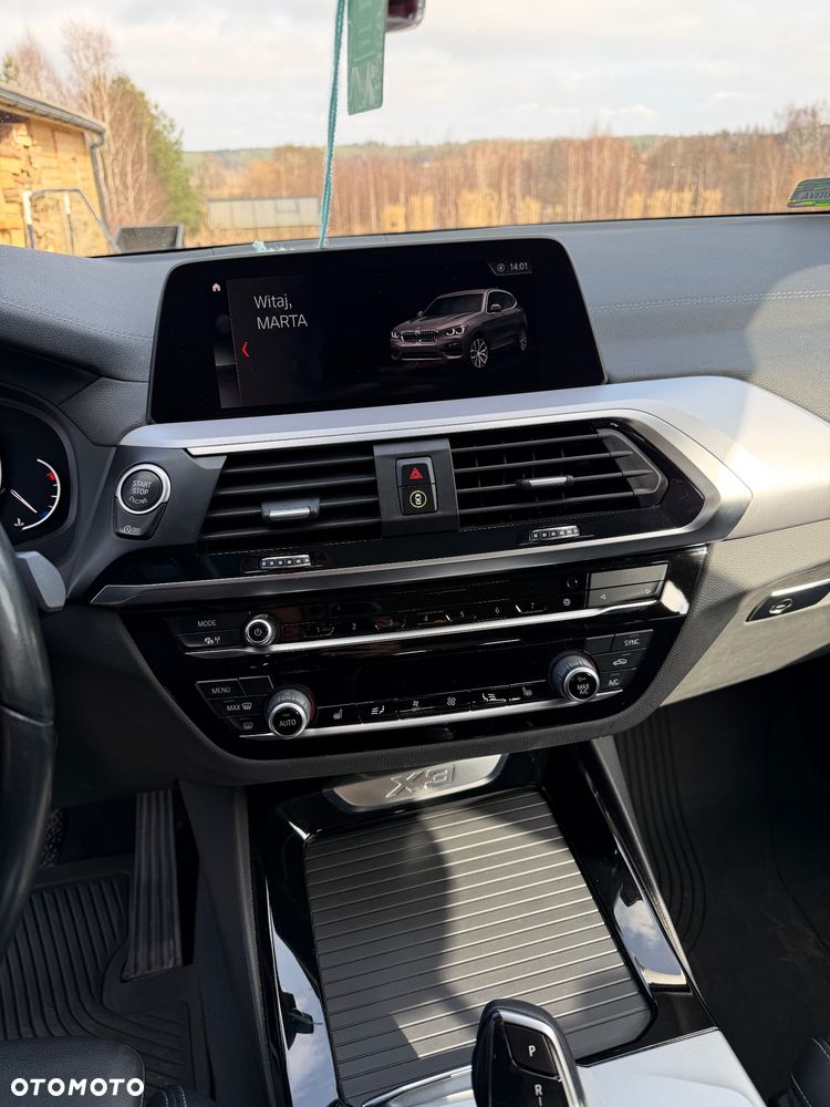BMW X3 xDrive20d Advantage - 9