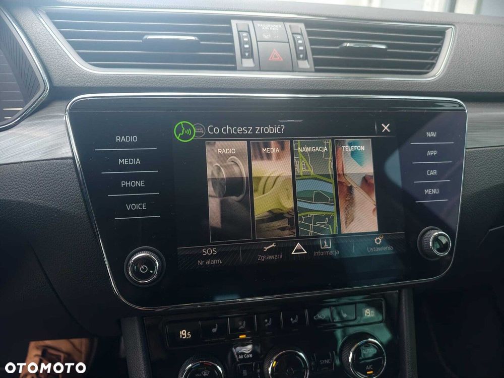 Skoda Superb 2.0 TDI SCR Style DSG - 20