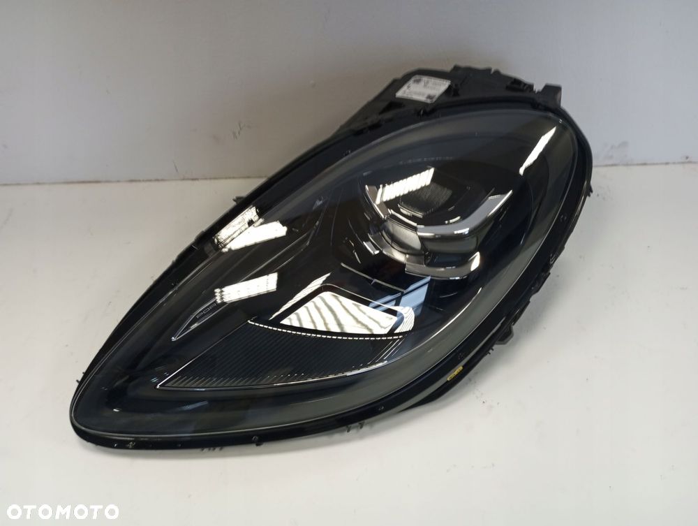 LAMPA LEWA FULL LED MACAN 95B941015AA MATRIX NOWA - 5