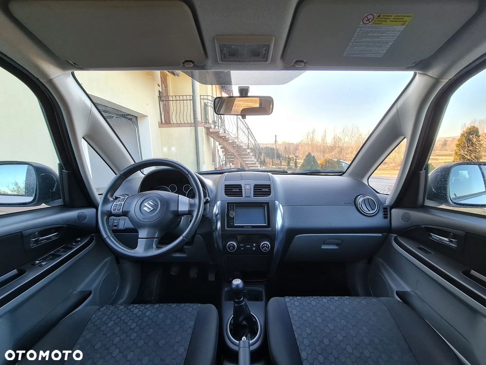 Suzuki SX4 - 12