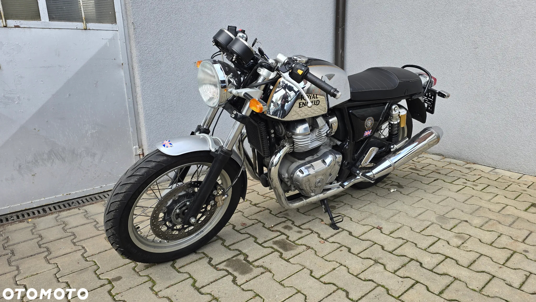 Royal Enfield Continental - 17