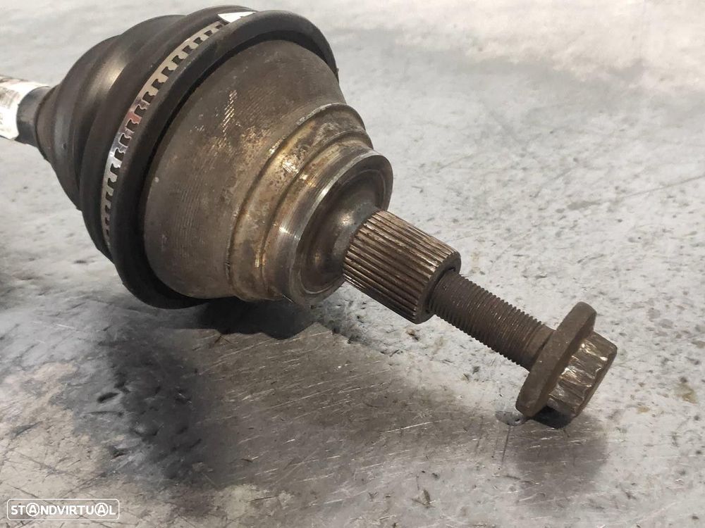 TRANSMISSÃO FRONTAL ESQUERDA VOLKSWAGEN GOLF VI 2008 -1K0407271BJ - 1