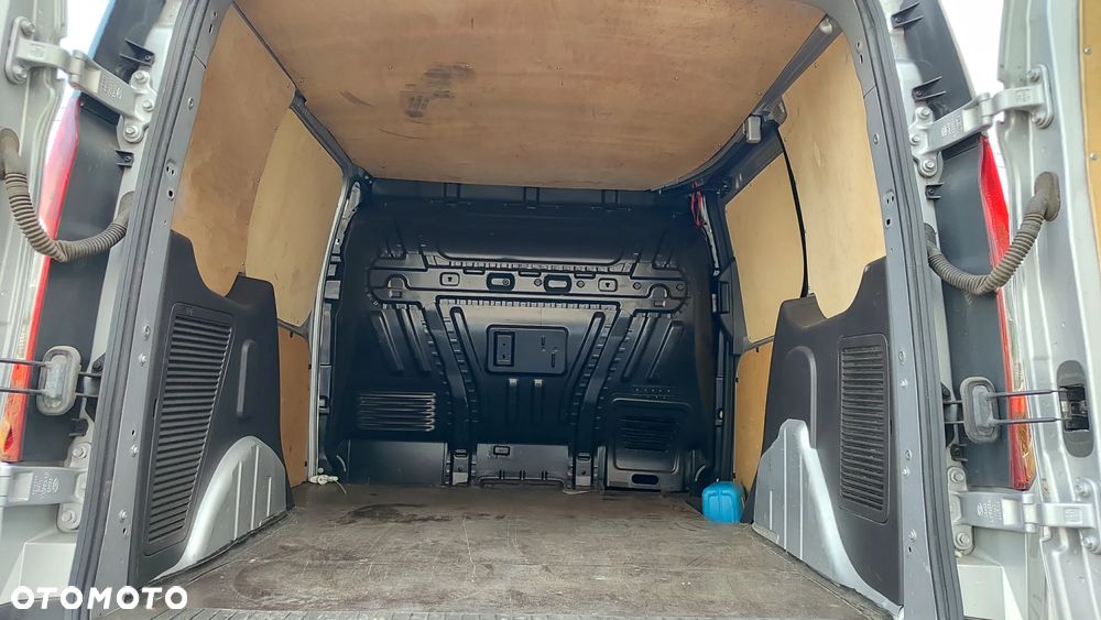 Ford Trannsit connect - 6