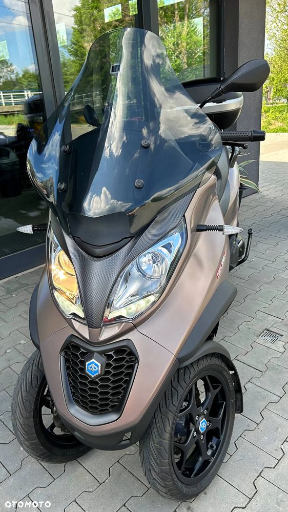 Piaggio MP-3 - 9