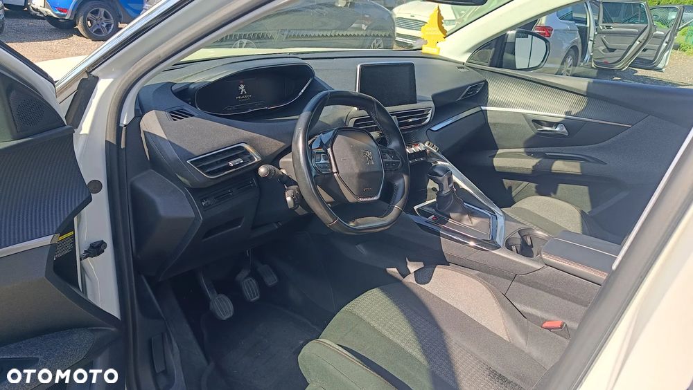Peugeot 3008 - 5
