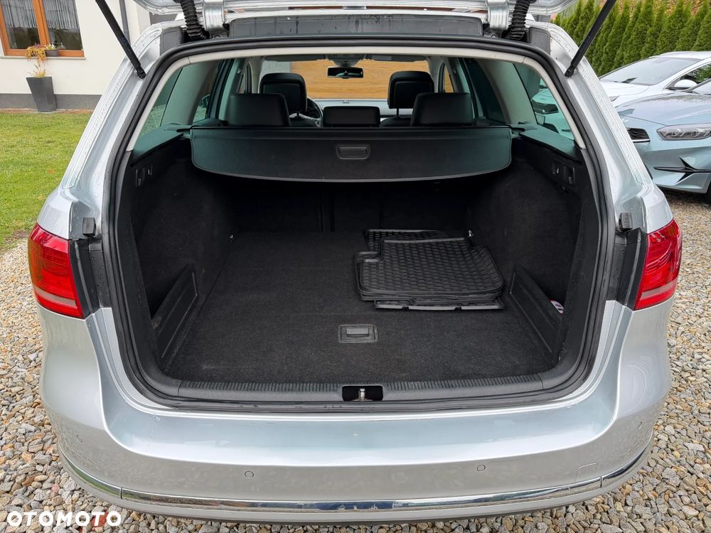 Volkswagen Passat Variant - 24