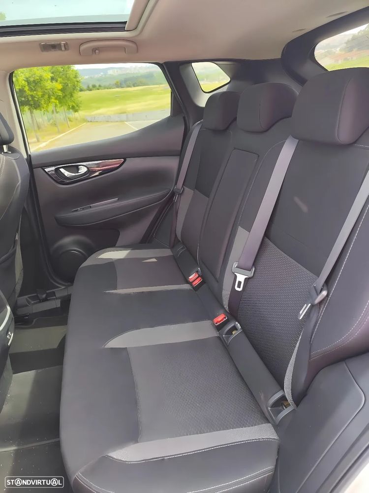 Nissan Qashqai 1.3 DIG-T N-Connecta - 15