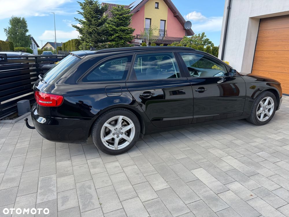 Audi A4 Avant 2.0 TDI DPF multitronic Attraction - 2