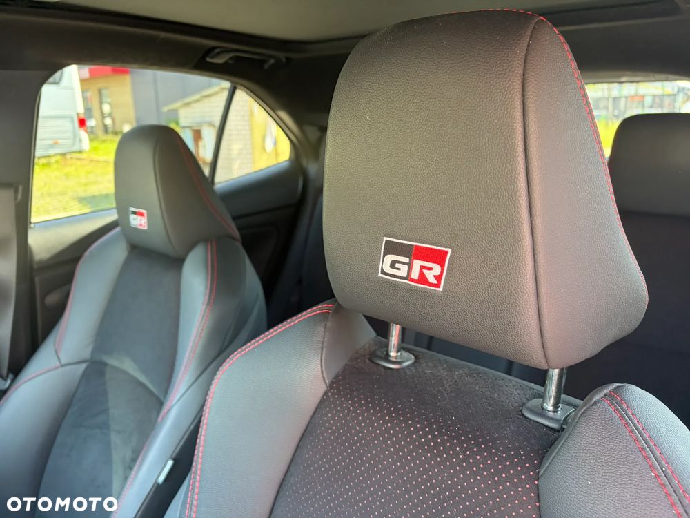 Toyota Yaris Cross - 14