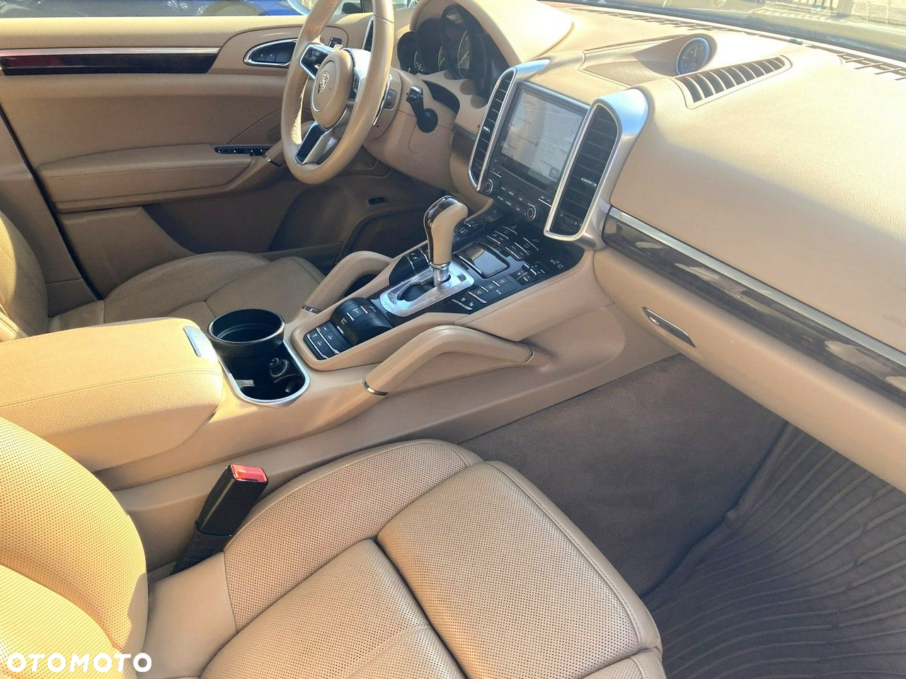 Porsche Cayenne - 13