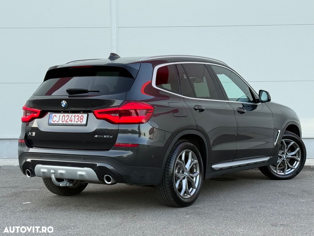 BMW X3 xDrive20d AT Luxury Line - 3