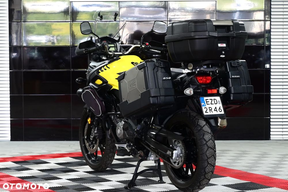 Suzuki V-STROM - 35