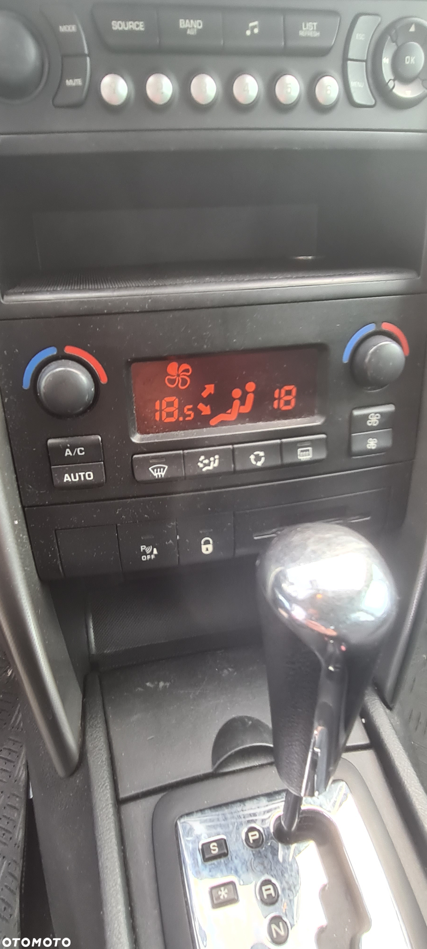 Peugeot 207 - 13