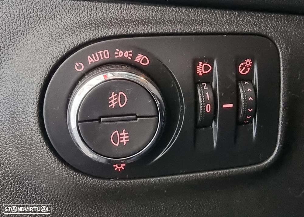 Opel Corsa 1.0 T Innovation - 17