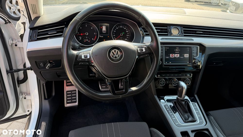 Volkswagen Passat Alltrack 2.0 TDI SCR 4Motion DSG - 12