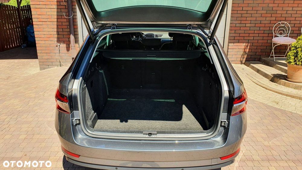 Skoda Superb 2.0 TDI SCR Style DSG - 14