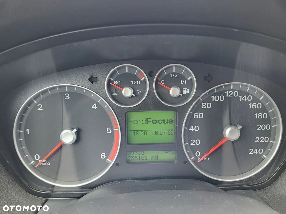 Ford Focus SW 1.6 TDCi Ambiente - 22
