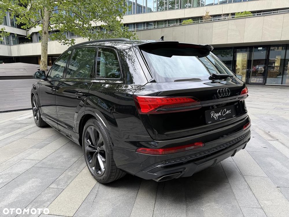 Audi Q7 2025 photo 4