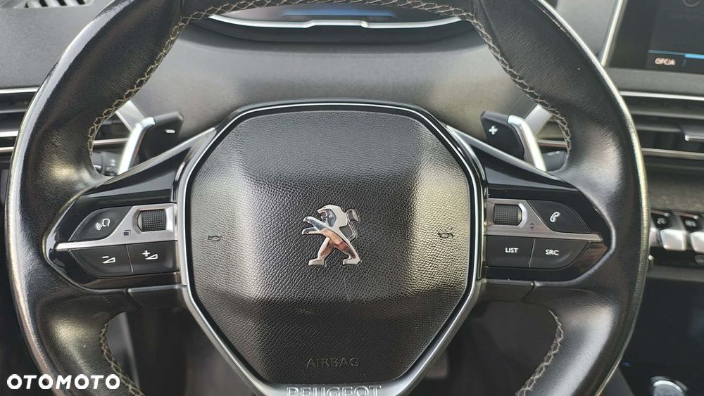Peugeot 3008 1.5 BlueHDi Active S&S EAT8 - 11