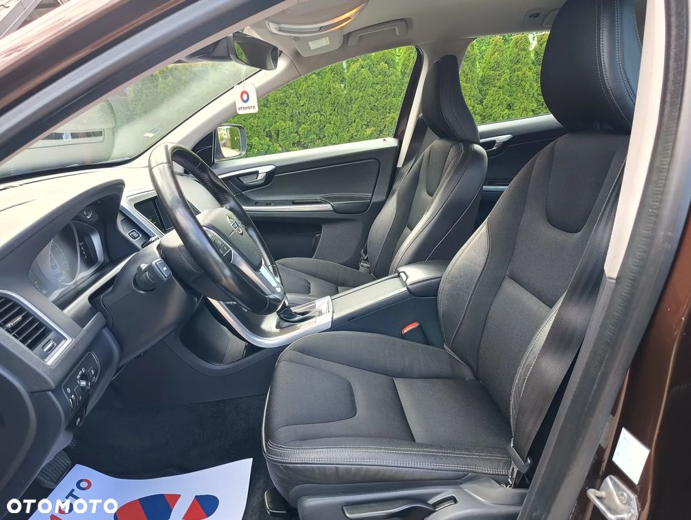 Volvo XC 60 D4 Geartronic Momentum - 37