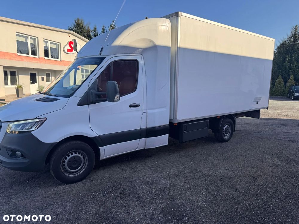Mercedes-Benz Sprinter 319 V6 - 4