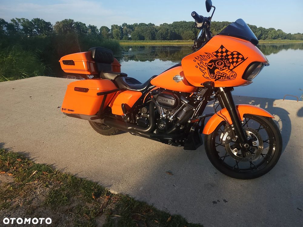 Harley-Davidson Touring Road Glide - 3