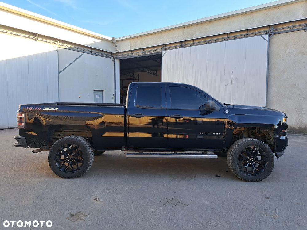 Chevrolet Silverado - 7