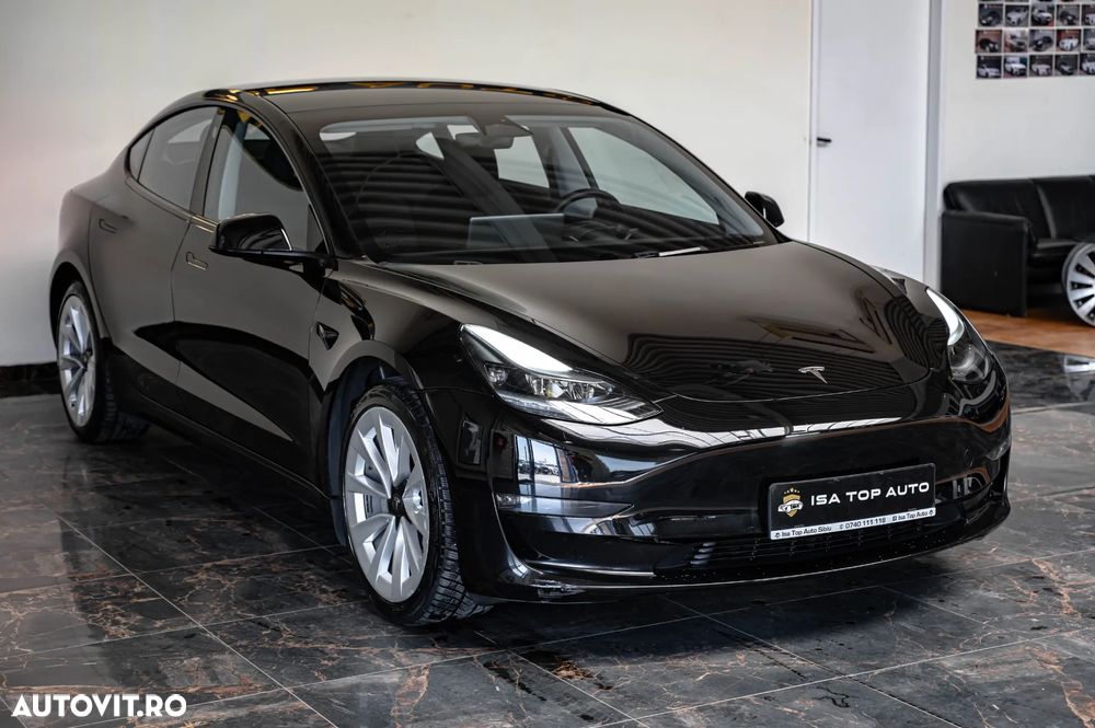 Tesla Model 3 Langstreckenbatterie Allradantrieb Dual Motor - 33