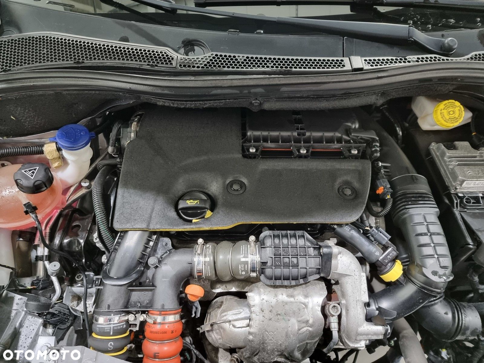 Peugeot 2008 - 18