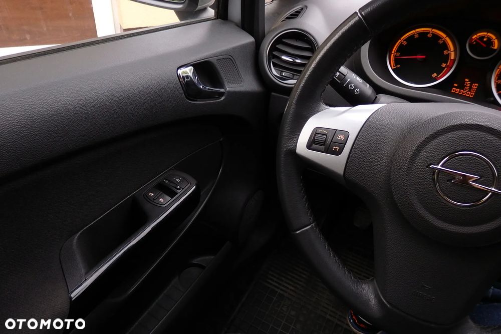 Opel Corsa 1.2 16V 111 - 21