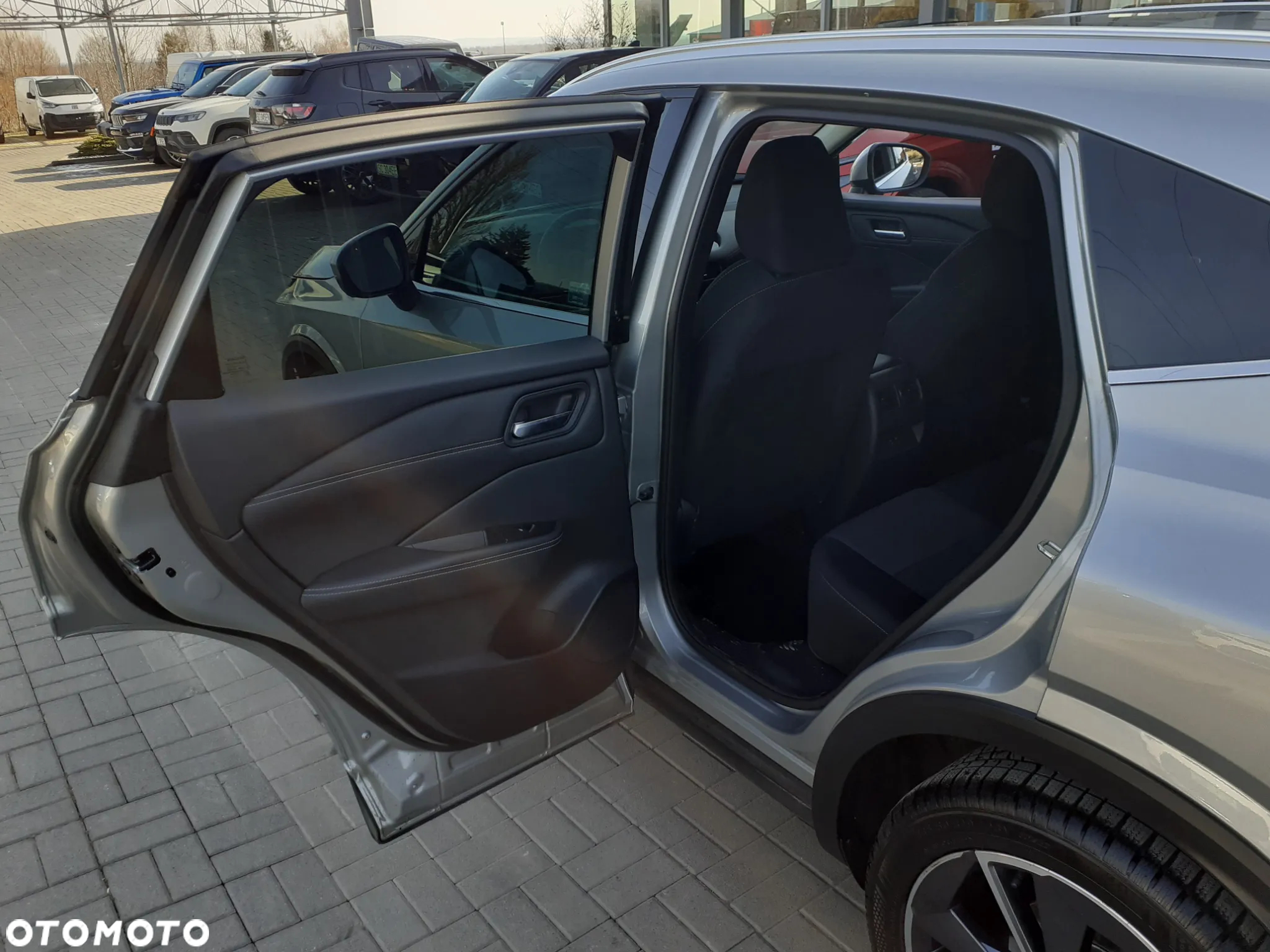 Nissan Qashqai - 14