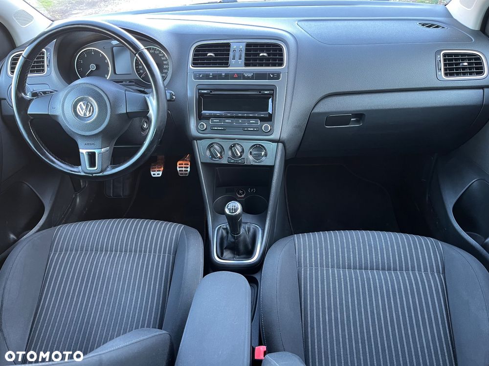 Volkswagen Polo 1.4 16V Highline - 8