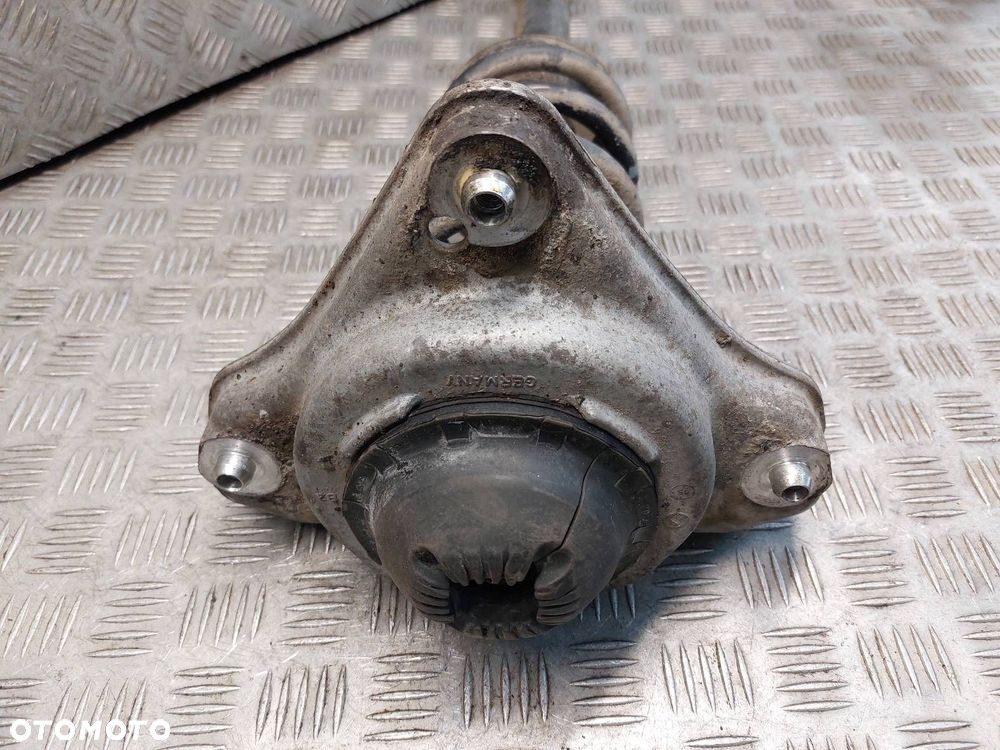 AMORTYZATOR LEWY + PRAWY PRZÓD KOMPLET AUDI A6 C6 2.4 V6 - 6