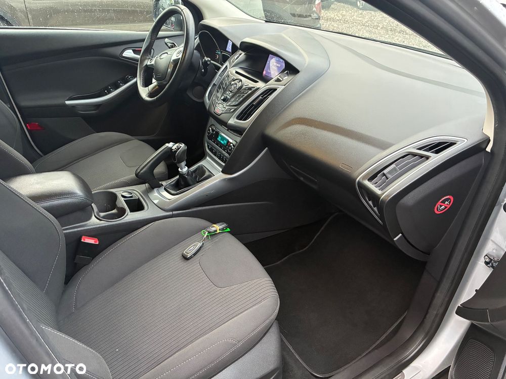 Ford Focus 1.6 TDCi ECOnetic 88g Start-Stopp-System Titanium - 11
