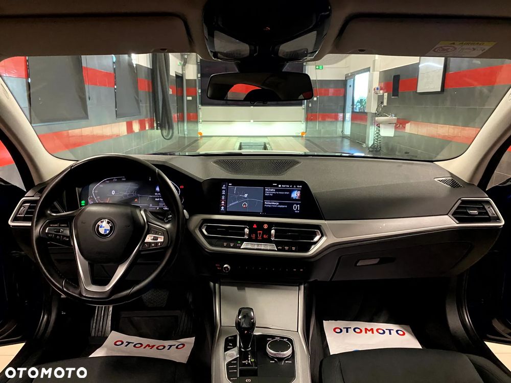 BMW Seria 3 320d Sport - 20