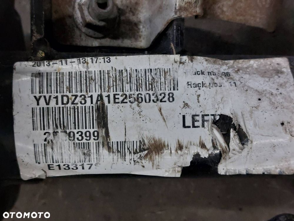 AMORTYZATOR SPRĘŻYNA ZWROTNICA LEWY + PRAWY PRZÓD VOLVO XC60 I 2.0 D3 - 5