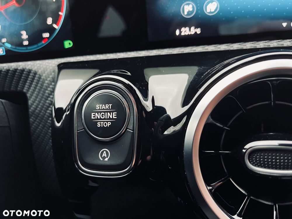 Mercedes-Benz Klasa A 200 Edition 2020 - 32