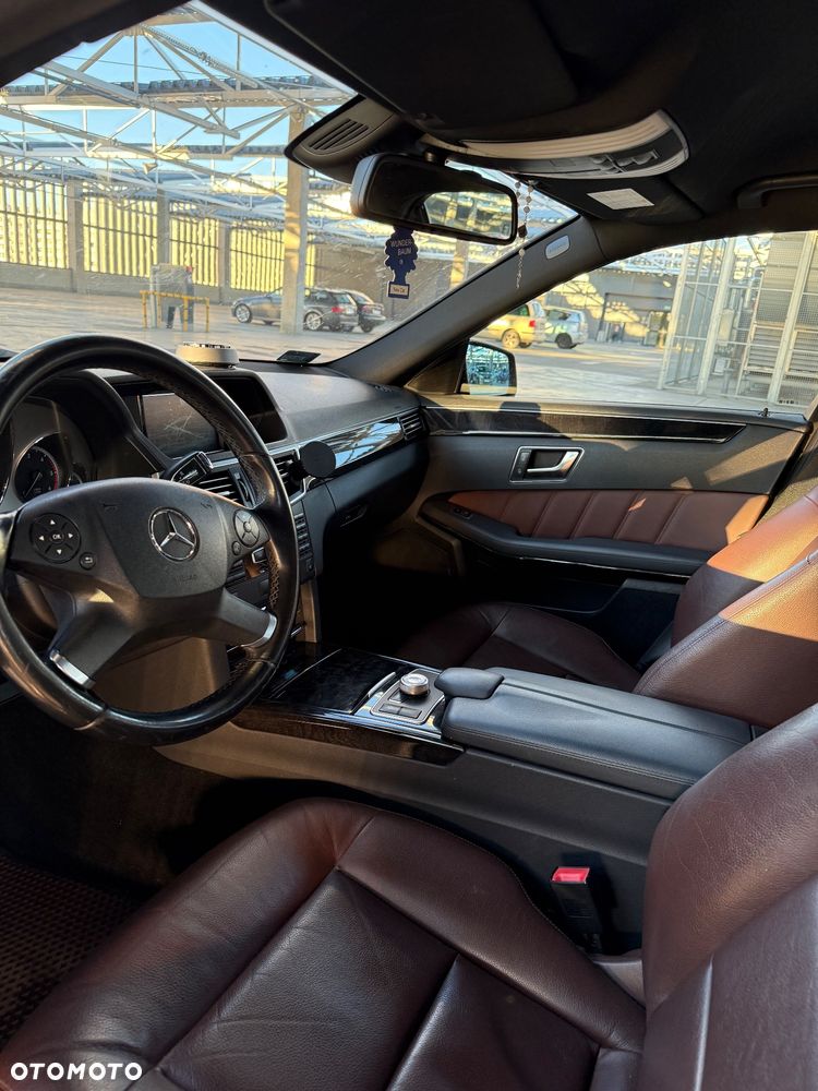 Mercedes-Benz Klasa E 250 CDI 4-Matic BlueEff Avantgarde - 11