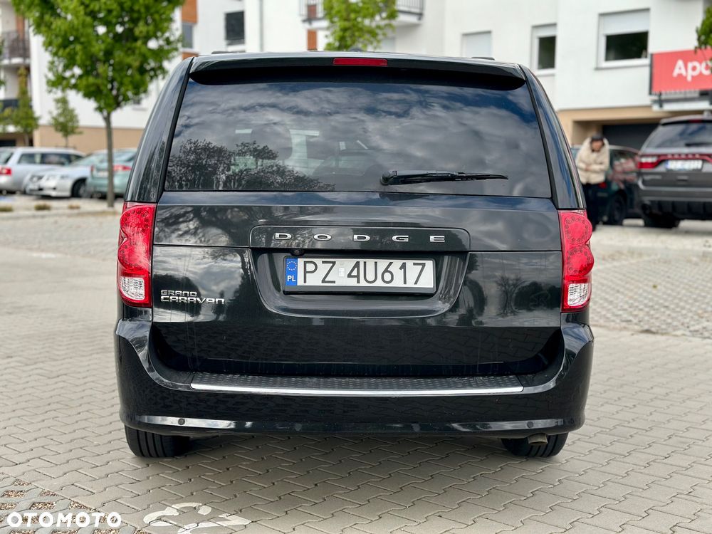 Dodge Grand Caravan - 13