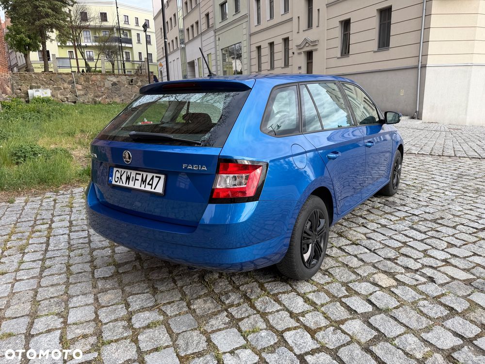 Skoda Fabia 1.2 TSI Edition - 4