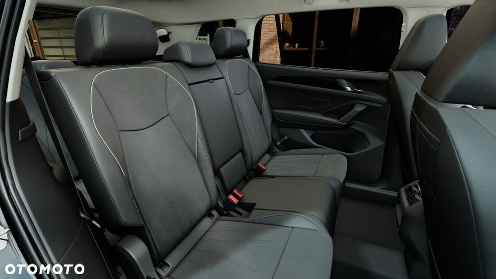 Volkswagen Tayron 2.0 TDI SCR Elegance DSG - 11