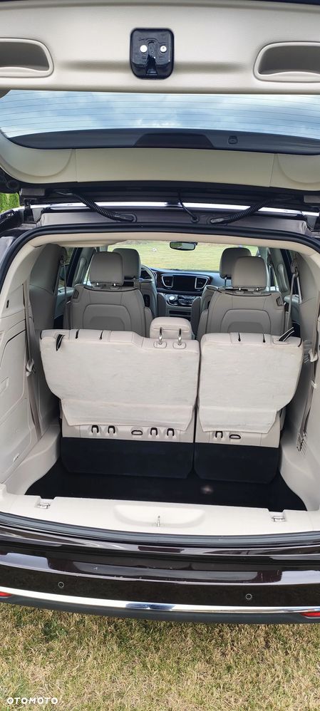 Chrysler Pacifica - 20