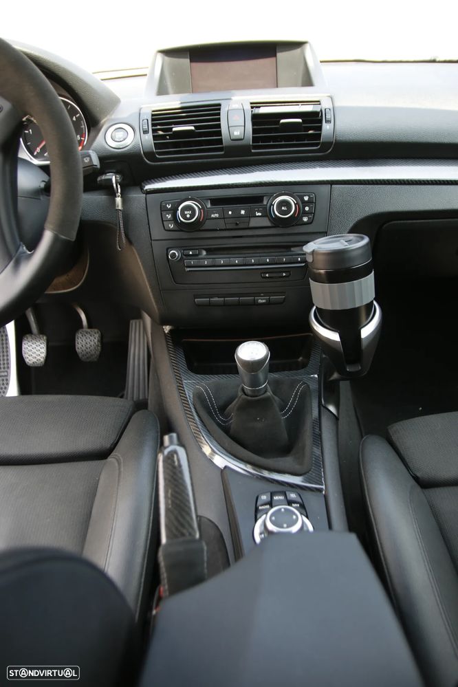 BMW 118 - 18