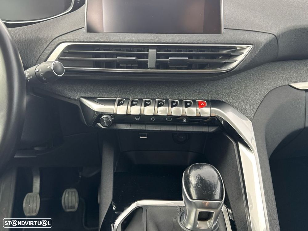 Peugeot 5008 1.6 BlueHDi Allure - 19