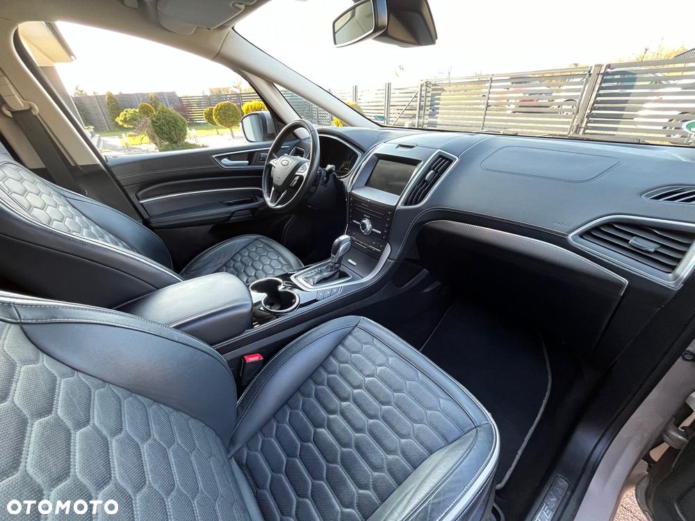 Ford S-Max 2.0 TDCi Vignale PowerShift - 24